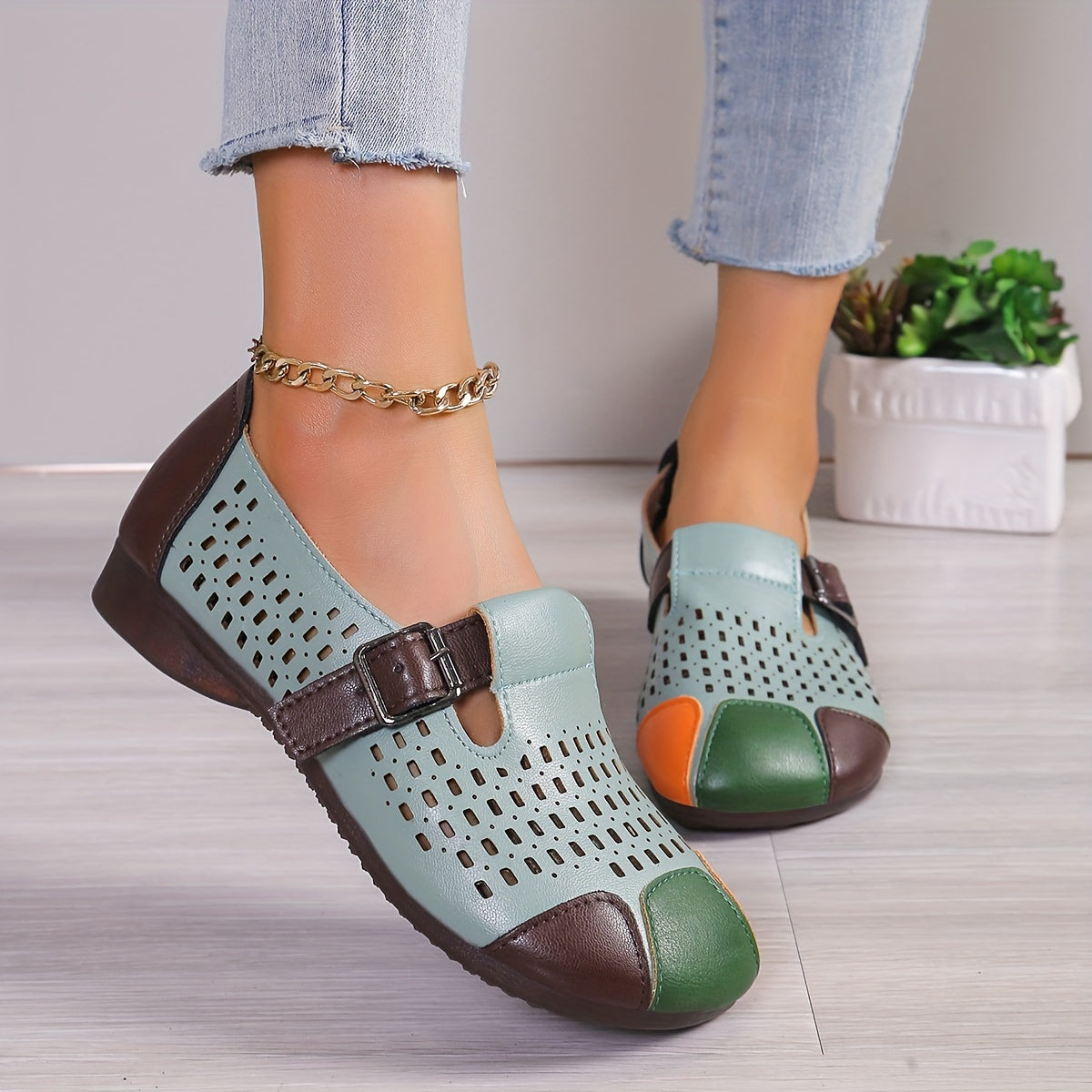 Vibrant Retro Chic Flat Shoes - Breathable, Low-Top, Hollow Out Design, Slip-On, Shallow Mouth, Casual, Comfortable, Soft Upper, Easy Walking Shoes for Women