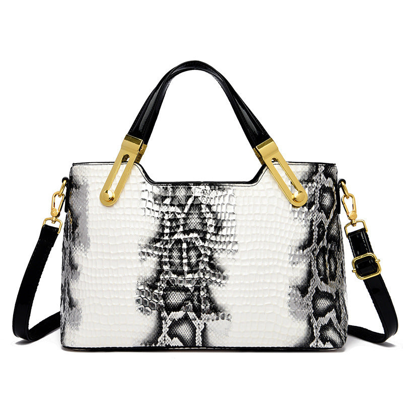 Large Capacity Crocodile Embossed Synthetic Crossbody Bag Black Vintage European American Style Shoulder Bag with Golden Tone Hardware Zipper Closure Polyester Lining
