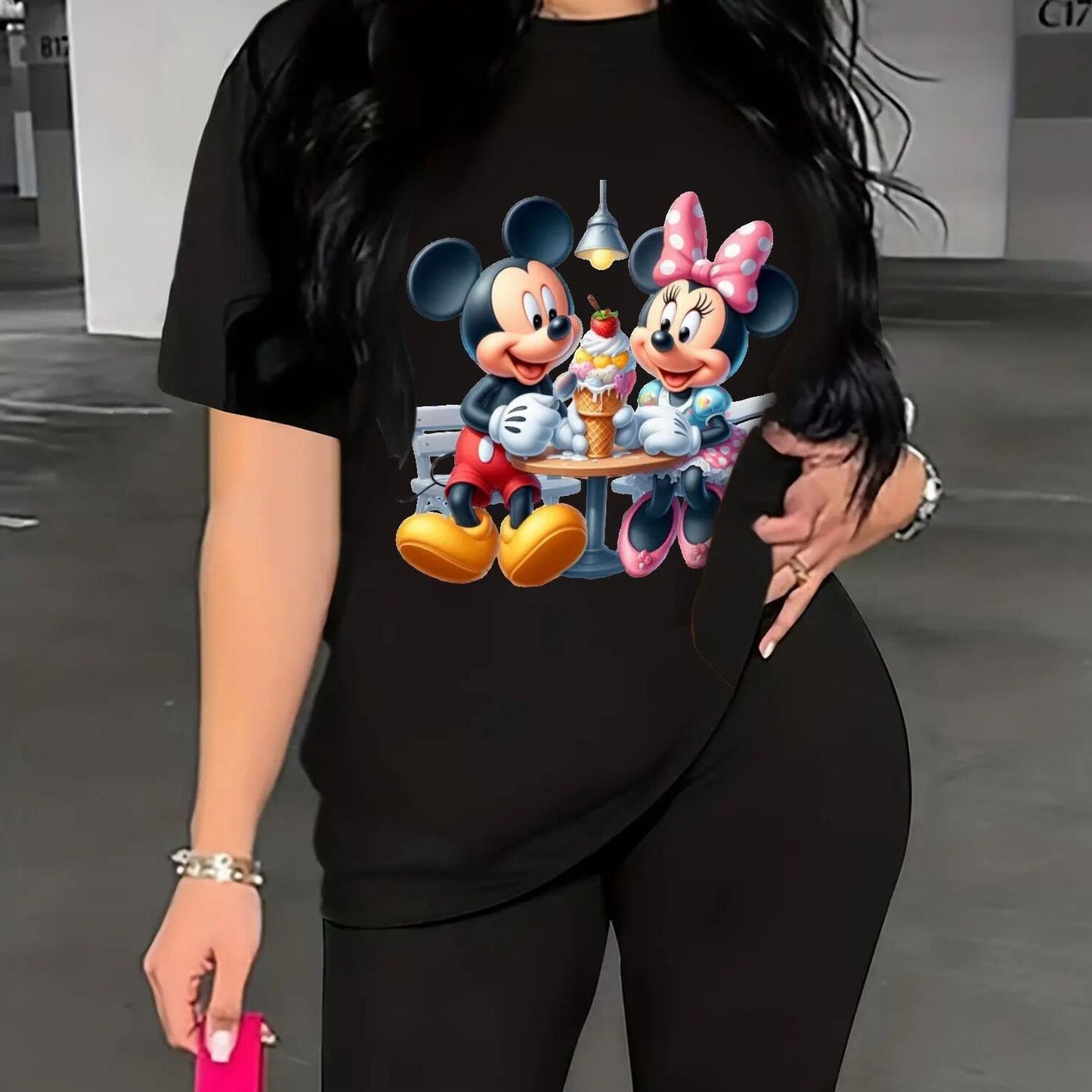 Disney licensed two-piece set, dropped shoulder stitch print short-sleeved T-shirt and shorts, plus-size Women's Mickey Mouse collection,