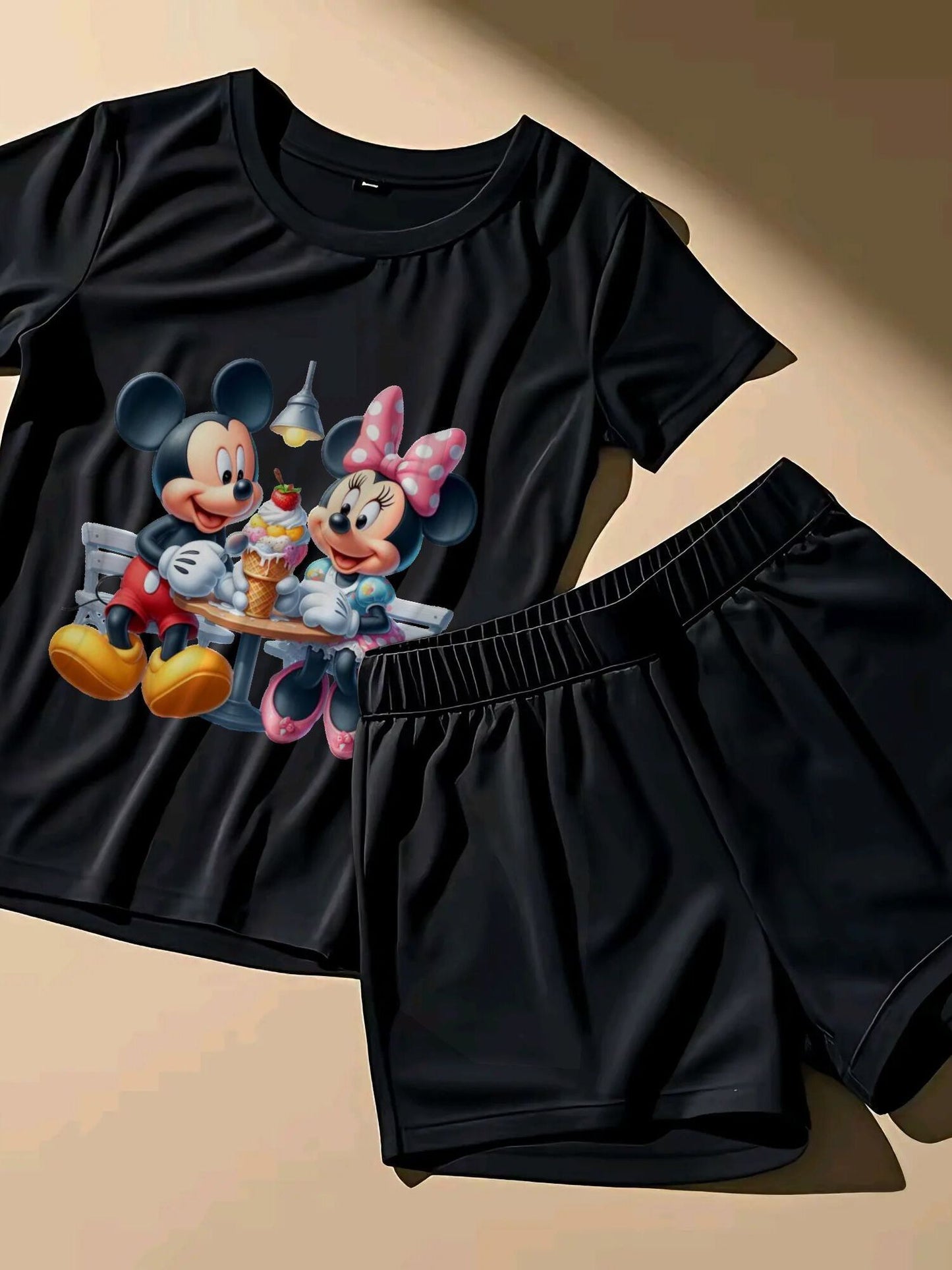 Disney licensed two-piece set, dropped shoulder stitch print short-sleeved T-shirt and shorts, plus-size Women's Mickey Mouse collection,