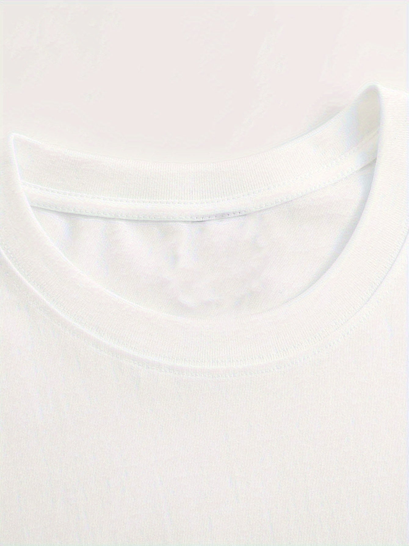 Fashionable Letter Cartoon Print Women'S Round Neck T-Shirt, Simple Design, Comfortable And Breathable, Suitable for Daily Leisure And Versatile, Showing a Natural And Elegant Style, a Must-Have for Summer Parties, Local Deli