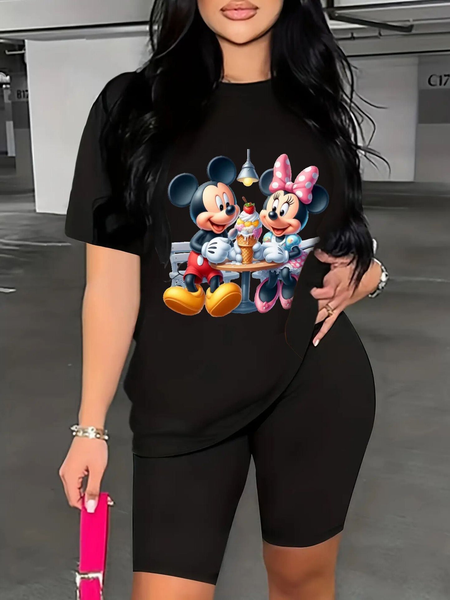 Disney licensed two-piece set, dropped shoulder stitch print short-sleeved T-shirt and shorts, plus-size Women's Mickey Mouse collection,