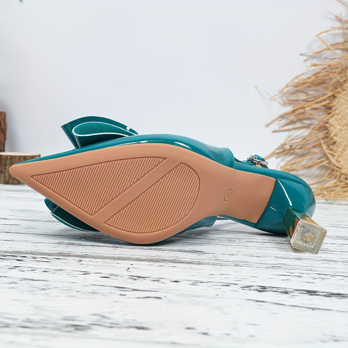 Comfortable Lightweight Single Shoes with Elegant Trumpet Flower Tips Pointed Tips and Summer Shallow Mouth Heels