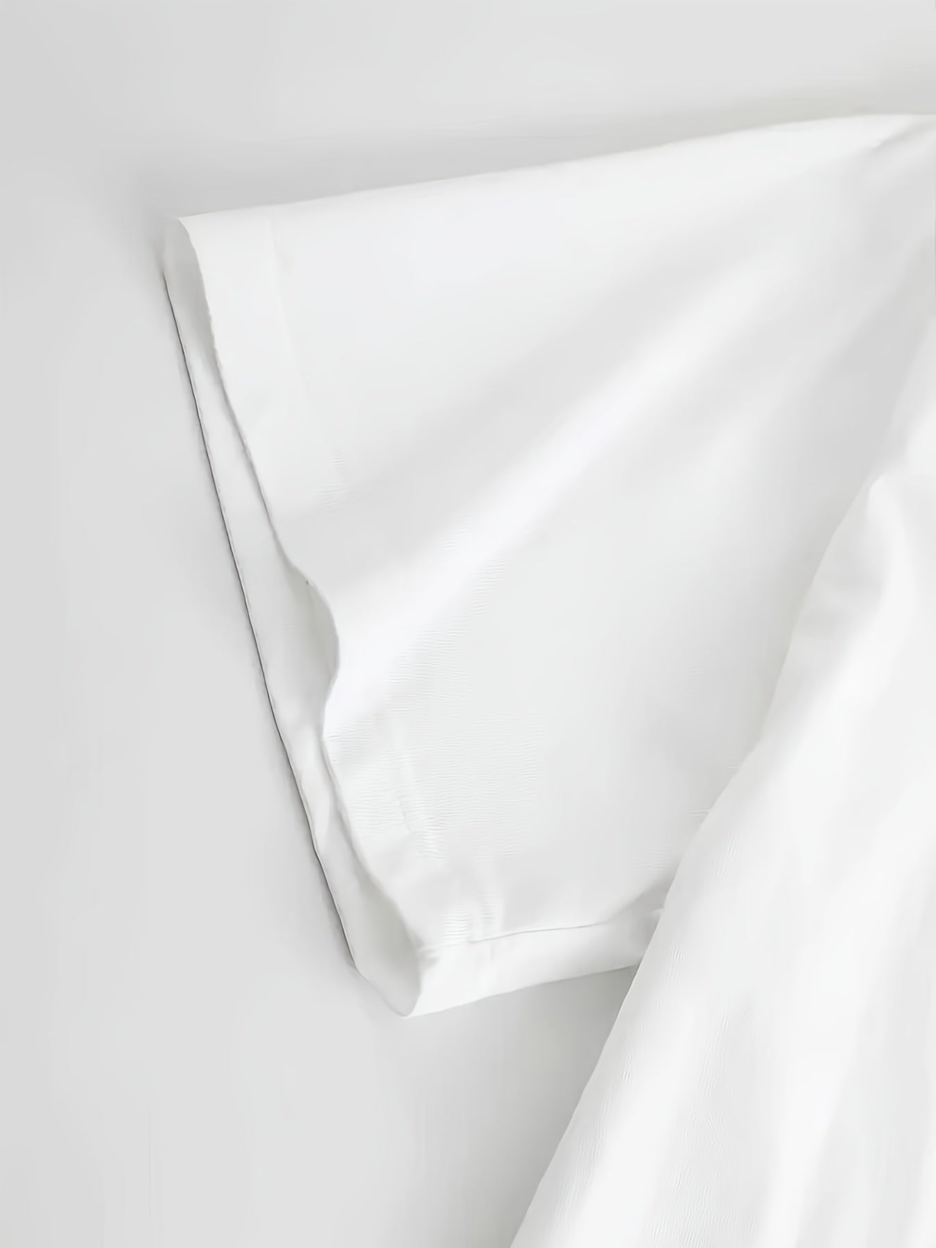 Women'S Minnie Mouse Graphic T-Shirt - Casual Summer Short Sleeve Tee with Vibrant Floral Design, Licensed, Casual Summer Wear | Playful Print | Comfortable Fit, Minnie Mouse Shirt