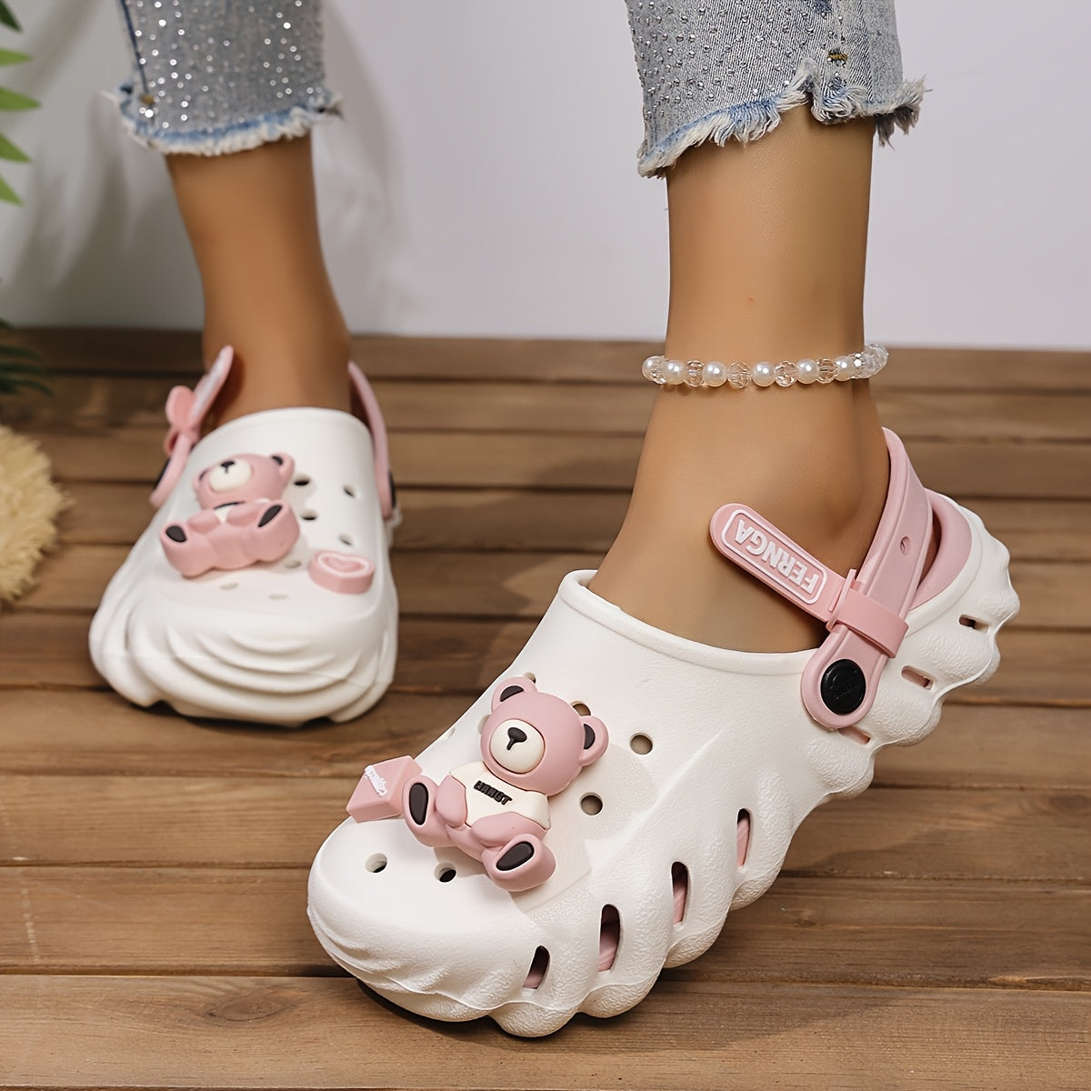 Women's 2025 Platform Clogs Breathable Comfortable Clogs with Cute Bear and Heart Decor Casual Closed-Toe Clogs for Indoor Outdoor Lightweight All-Day Wear