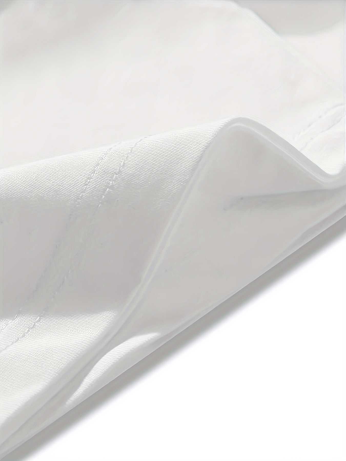 Women'S Minnie Mouse Graphic T-Shirt - Casual Summer Short Sleeve Tee with Vibrant Floral Design, Licensed, Casual Summer Wear | Playful Print | Comfortable Fit, Minnie Mouse Shirt