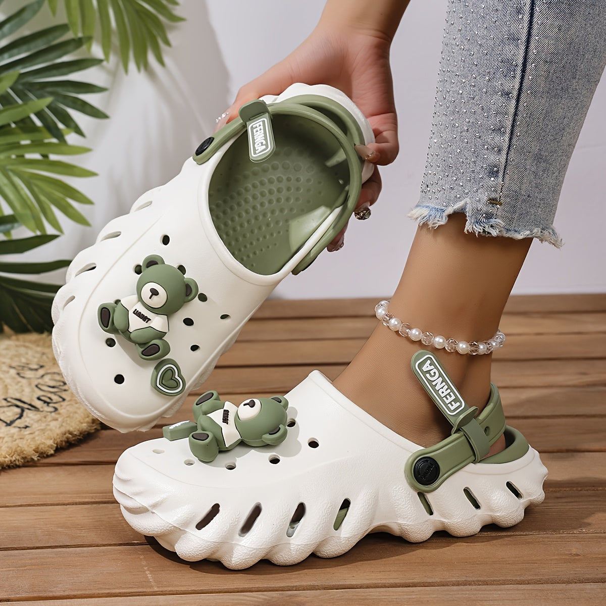 Women's 2025 Platform Clogs Breathable Comfortable Clogs with Cute Bear and Heart Decor Casual Closed-Toe Clogs for Indoor Outdoor Lightweight All-Day Wear