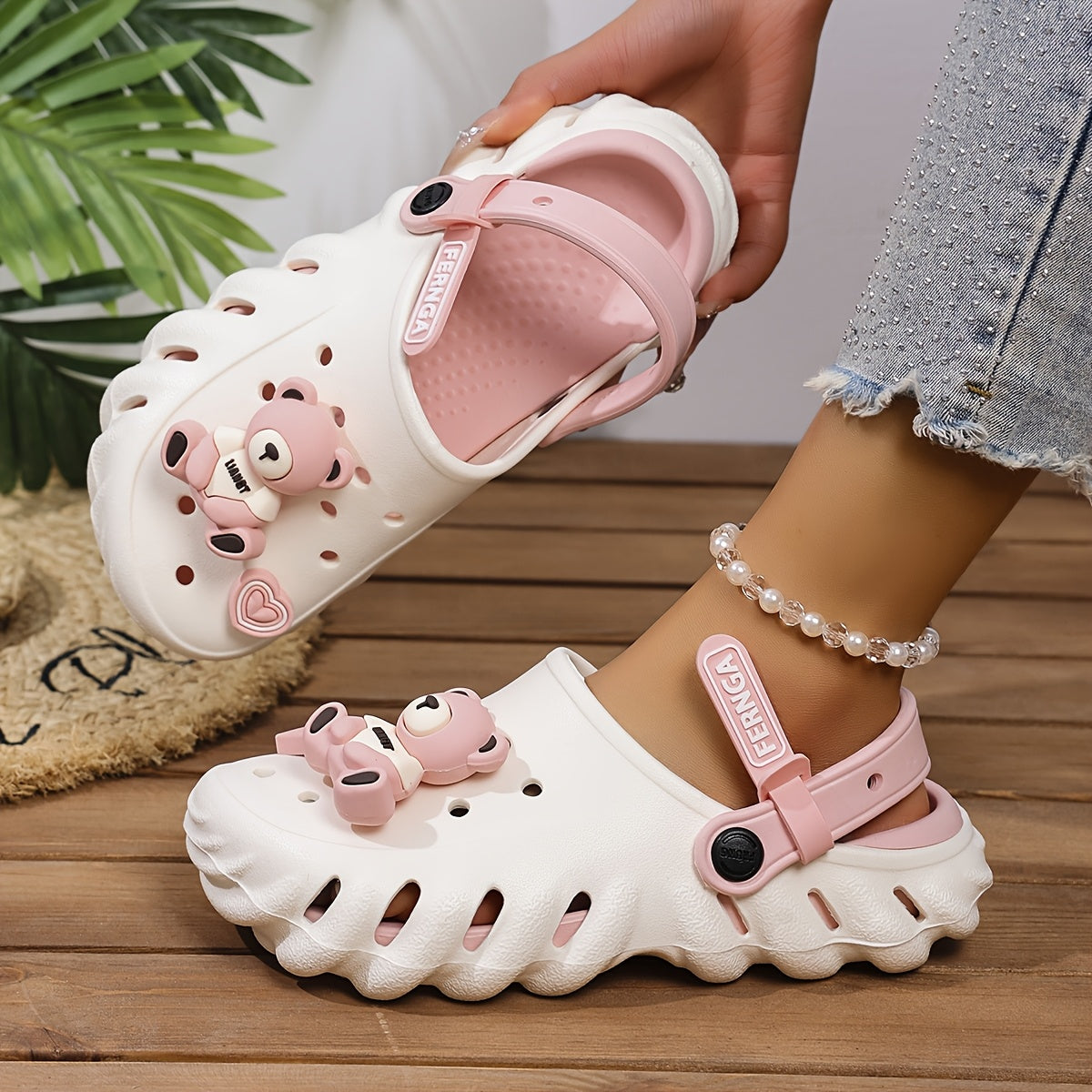 Women's 2025 Platform Clogs Breathable Comfortable Clogs with Cute Bear and Heart Decor Casual Closed-Toe Clogs for Indoor Outdoor Lightweight All-Day Wear